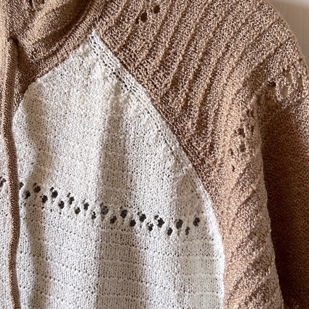 NWOT women’s sweater hoodie size small - Picture 4 of 5
